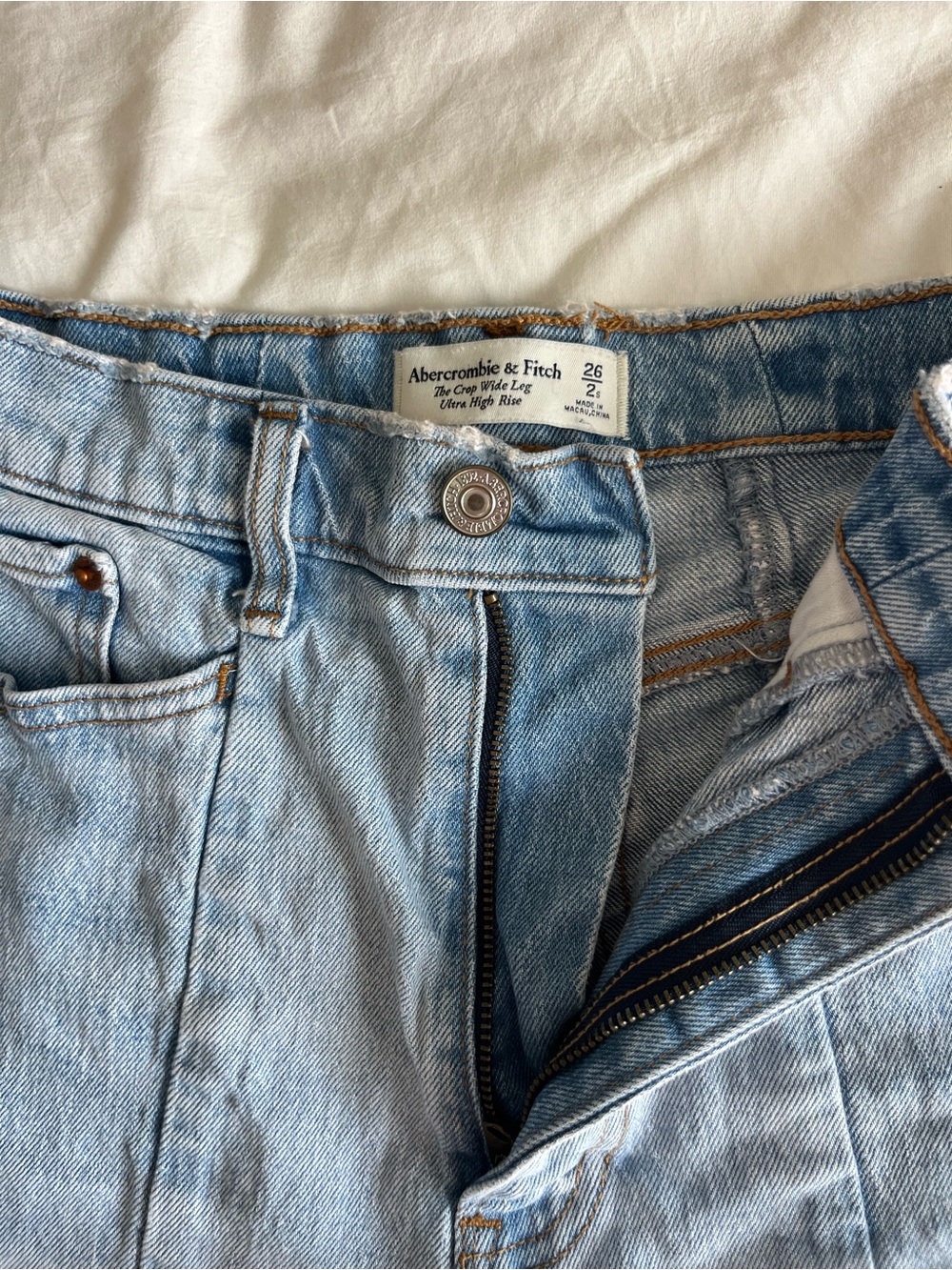 Abercrombie & Fitch Light Blue WoMen's Jeans - High Rise
